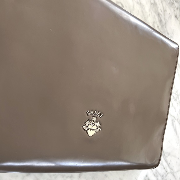 BALLY Switzerland— beautiful leather portfolio. Excellent condition! - Picture 4 of 12